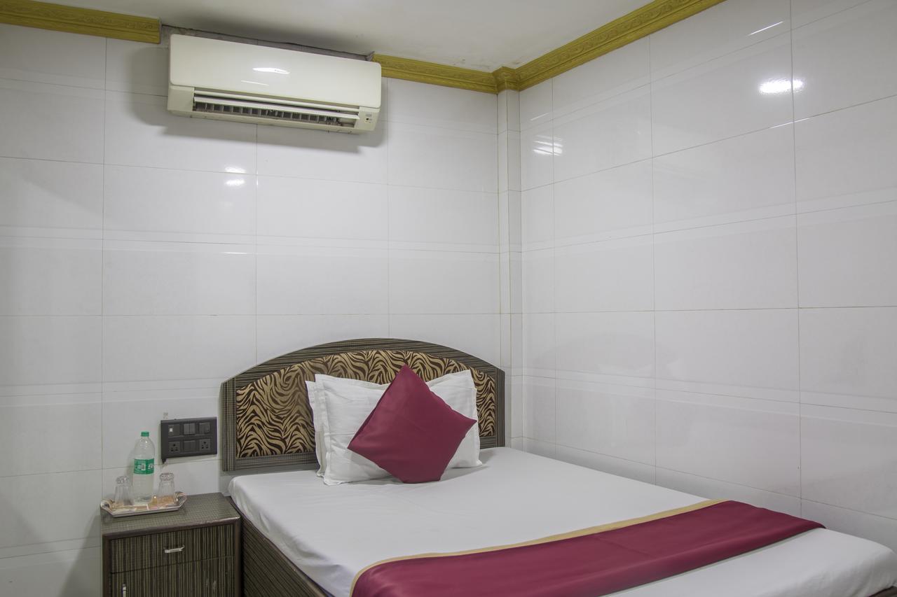 Relax Guest House 孟买 外观 照片